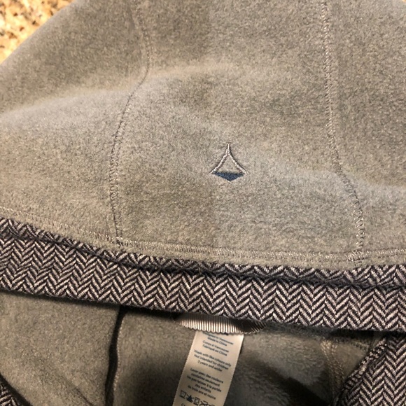 Girls size 6 Ivivva scuba fleece Hoodie Lululemon for kids - Picture 2 of 4